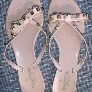 COPY - Valentino garavani rubber rock stud slippe…